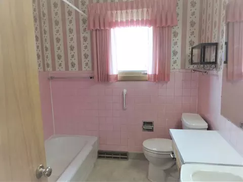 728 Custer Dr NW, Mandan, ND 58554 photo 14