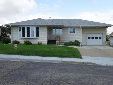 728 Custer Dr NW, Mandan, ND 58554 photo 3