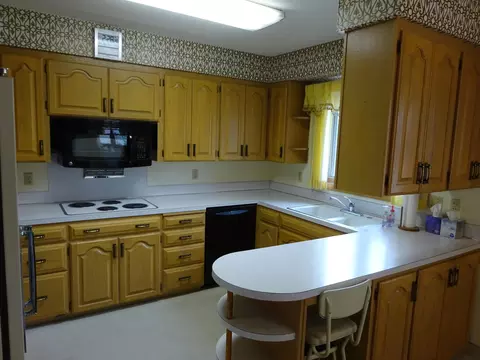 728 Custer Dr NW, Mandan, ND 58554 photo 9