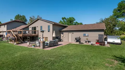 1900 6th Ave NE, Beulah, ND 58523 photo 48