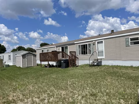 5060 Sumter Drive Dr, Bismarck, ND 58503 photo 1