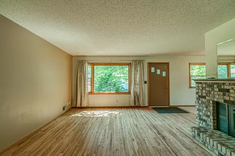 804 Midway Dr, Bismarck, ND 58501 photo 7