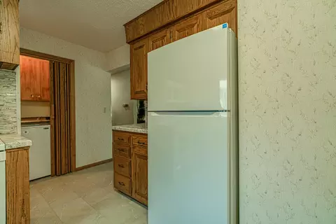 804 Midway Dr, Bismarck, ND 58501 photo 18