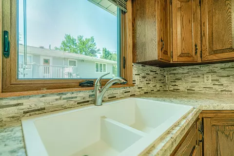 804 Midway Dr, Bismarck, ND 58501 photo 15