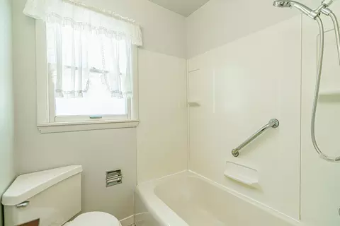 804 Midway Dr, Bismarck, ND 58501 photo 39