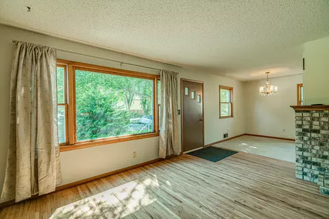 804 Midway Dr, Bismarck, ND 58501 photo 8