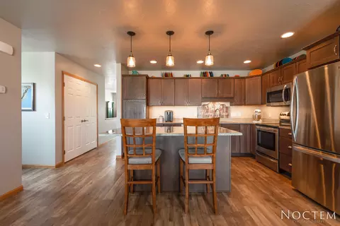 3707 Calgary Ct NE, Bismarck, ND 58503 photo 7