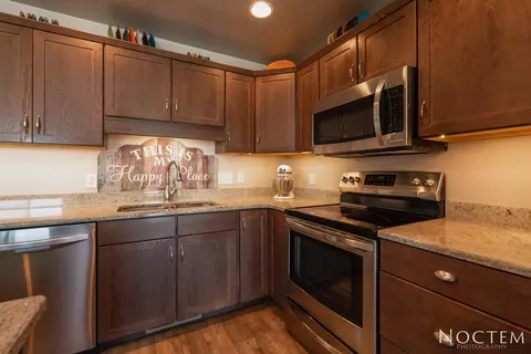 3707 Calgary Ct NE, Bismarck, ND 58503 photo 9