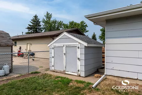 1237 Columbia Dr, Bismarck, ND 58504 photo 32