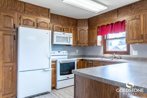 1237 Columbia Dr, Bismarck, ND 58504 photo 12