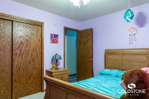 1237 Columbia Dr, Bismarck, ND 58504 photo 18
