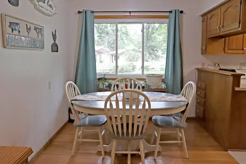 1105 Fairview Pl, Bismarck, ND 58501 photo 4
