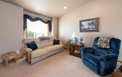 2706 8th Ave SE, Mandan, ND 58554 photo 8