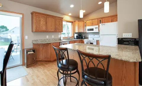 2706 8th Ave SE, Mandan, ND 58554 photo 5