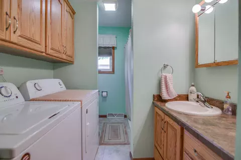 1817 Heritage Ave, Bismarck, ND 58501 photo 10