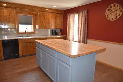 416 26th St N, Bismarck, ND 58501 photo 9