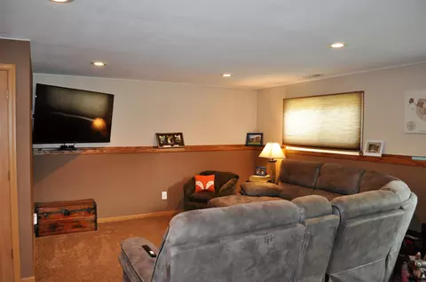97 Custer Dr, Lincoln, ND 58504 photo 19