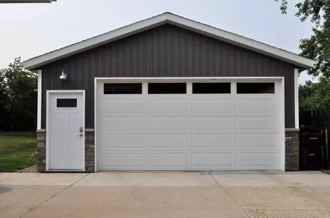97 Custer Dr, Lincoln, ND 58504 photo 38