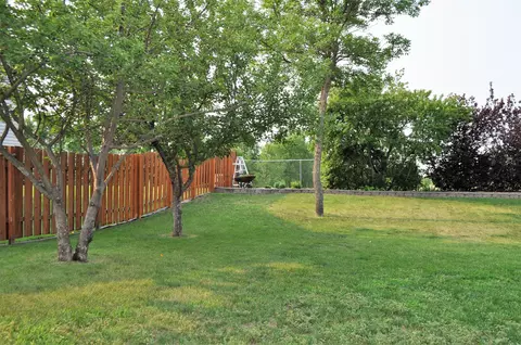 97 Custer Dr, Lincoln, ND 58504 photo 30