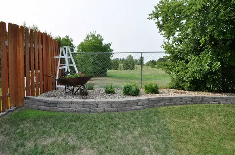 97 Custer Dr, Lincoln, ND 58504 photo 32