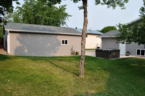 97 Custer Dr, Lincoln, ND 58504 photo 35