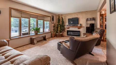 750 Aster Ln, Bismarck, ND 58501 photo 8