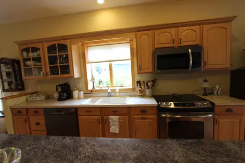 1995 Mesquite Loop, Bismarck, ND 58503 photo 13