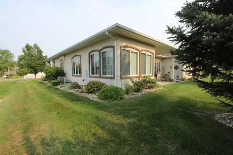 1995 Mesquite Loop, Bismarck, ND 58503 photo 5