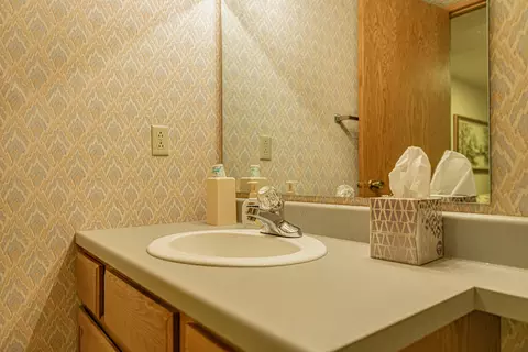 1976 Capitol Ave, Bismarck, ND 58501 photo 32