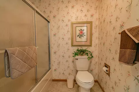1976 Capitol Ave, Bismarck, ND 58501 photo 17