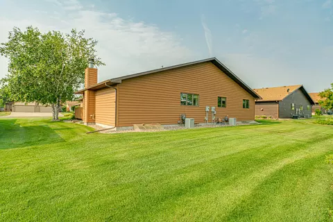 1976 Capitol Ave, Bismarck, ND 58501 photo 46