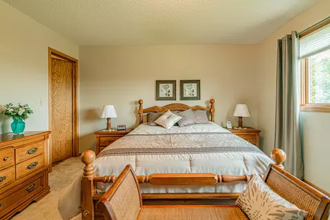 1976 Capitol Ave, Bismarck, ND 58501 photo 21