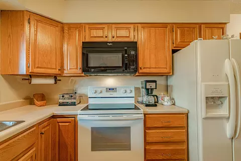 1976 Capitol Ave, Bismarck, ND 58501 photo 9