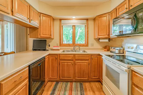 1976 Capitol Ave, Bismarck, ND 58501 photo 7