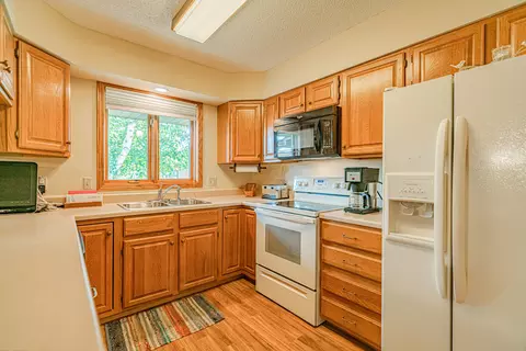 1976 Capitol Ave, Bismarck, ND 58501 photo 6
