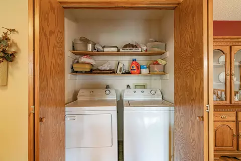 1976 Capitol Ave, Bismarck, ND 58501 photo 11