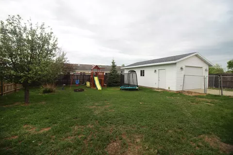 36 Santee Rd, Lincoln, ND 58504 photo 24