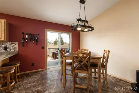 7601 Keystone Dr NW, Bismarck, ND 58503 photo 9