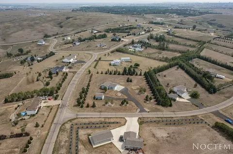 7601 Keystone Dr NW, Bismarck, ND 58503 photo 37