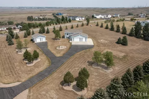 7601 Keystone Dr NW, Bismarck, ND 58503 photo 34