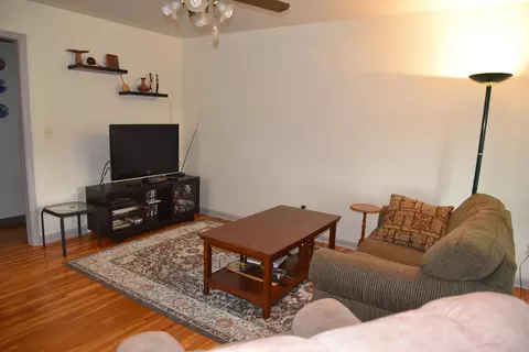 716 18th St, Bismarck, ND 58501 photo 3