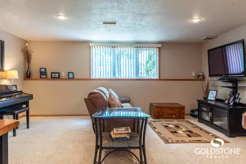 814 3rd Ave NE, Mandan, ND 58554 photo 28