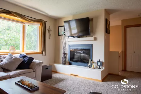 814 3rd Ave NE, Mandan, ND 58554 photo 9