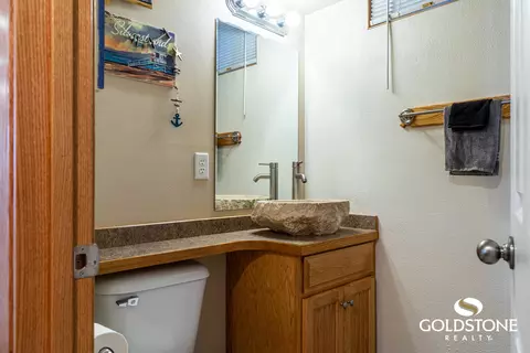 814 3rd Ave NE, Mandan, ND 58554 photo 38