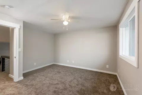 2847 Warwick Loop, Bismarck, ND 58504 photo 10
