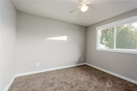 2847 Warwick Loop, Bismarck, ND 58504 photo 18