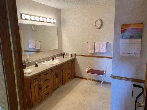 2032 9th St, Bismarck, ND 58501 photo 18