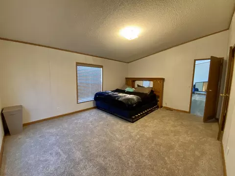 1849 N Valley Loop, Bismarck, ND 58503 photo 4