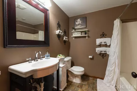 5019 Boulder Ridge Rd, Bismarck, ND 58503 photo 20