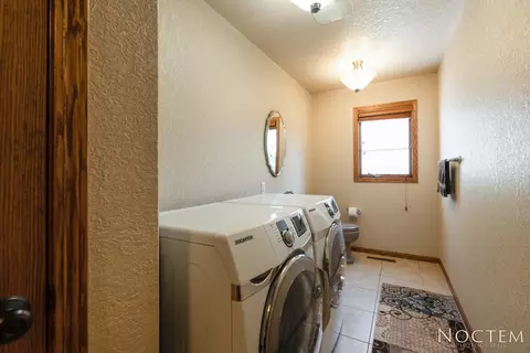 5019 Boulder Ridge Rd, Bismarck, ND 58503 photo 12